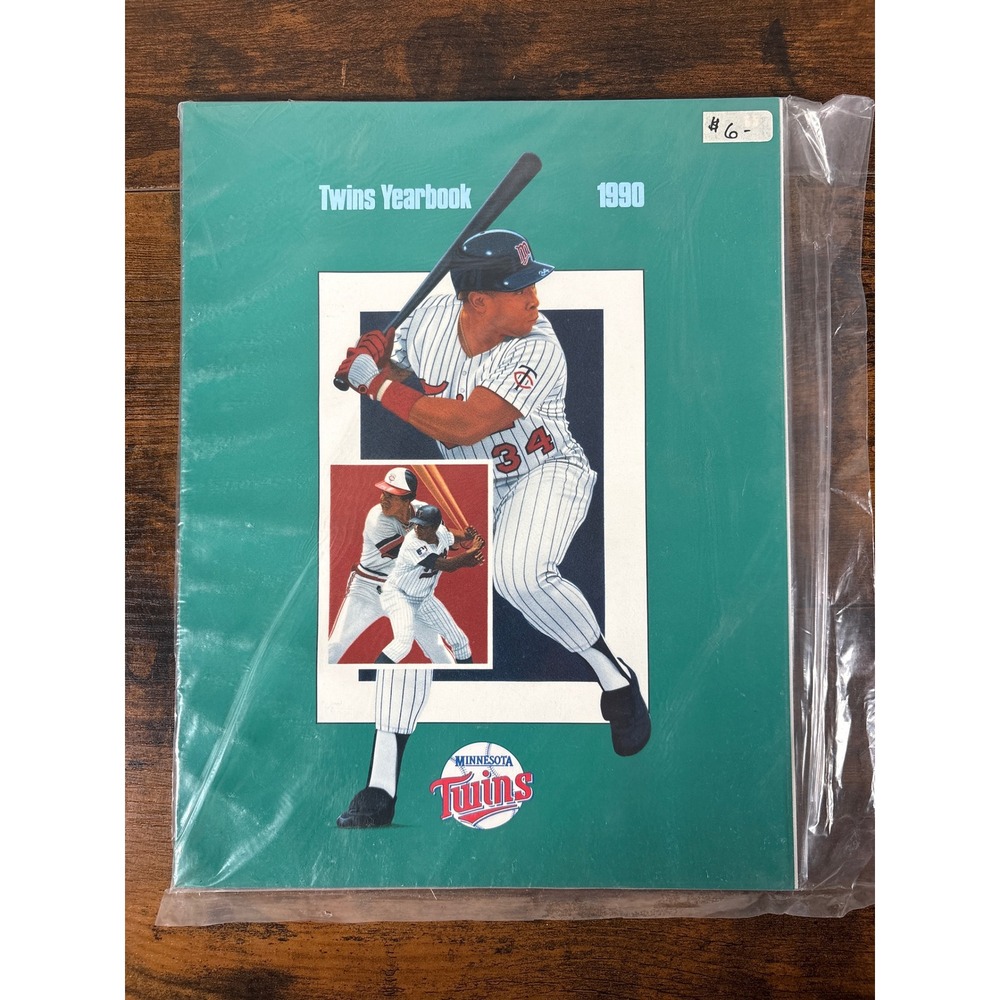 Vintage 1990 Minnesota Twins Yearbook Kirby Puckett MLB Baseball Memorabilia